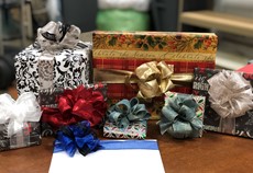 GIFT WRAPPING